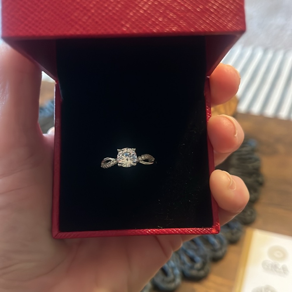 Certified Moissanite Engagement Ring 1ct